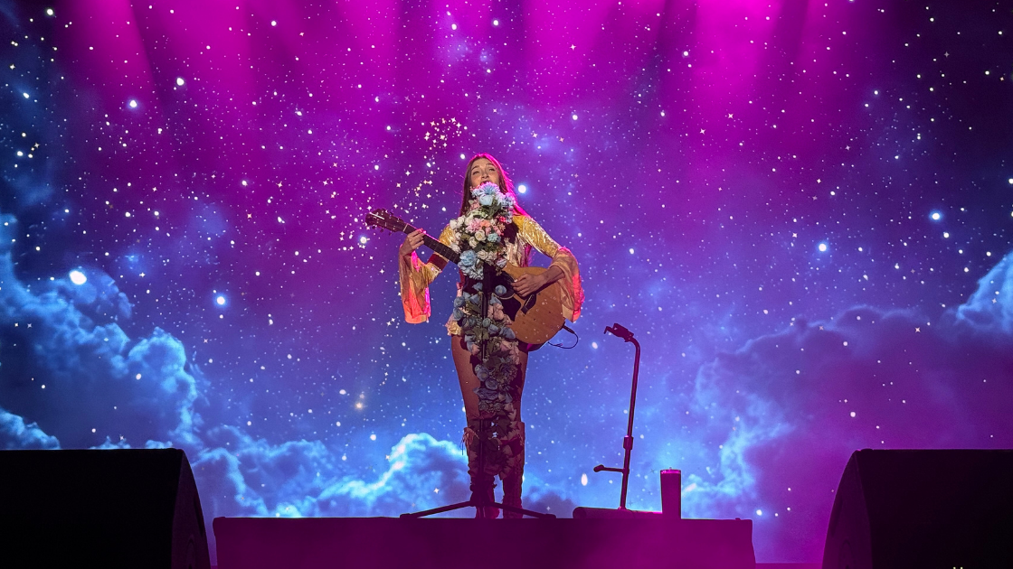 Yami Safdie deleitó a La Palma ResisTIME 2026