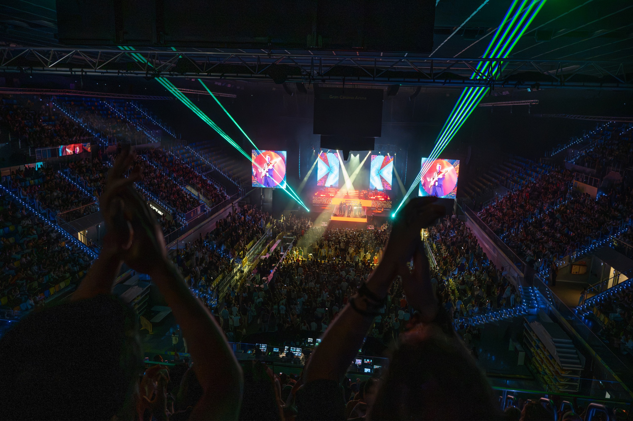 ¡Pablo Alborán hace vibrar el Gran Canaria Arena!