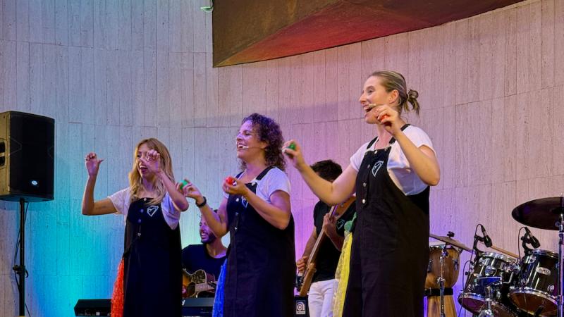 Ali Wakhanda llenó de ritmo y participación una tarde familiar en Santa Cruz de La Palma
