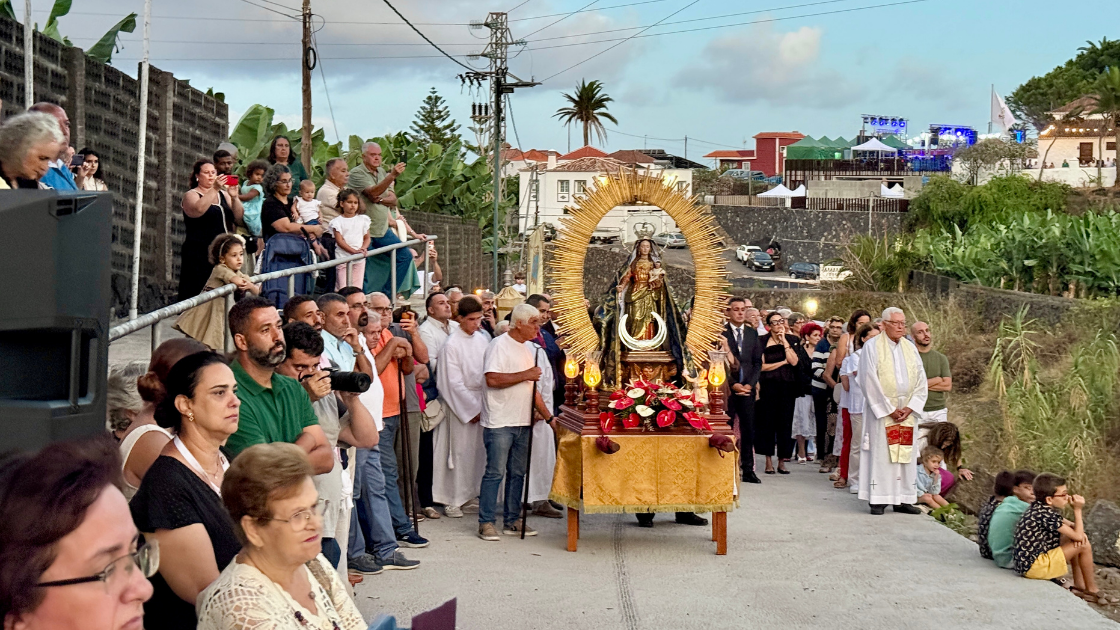 Vecinos admiran los actos conmemorativos Fiestas del Socorro