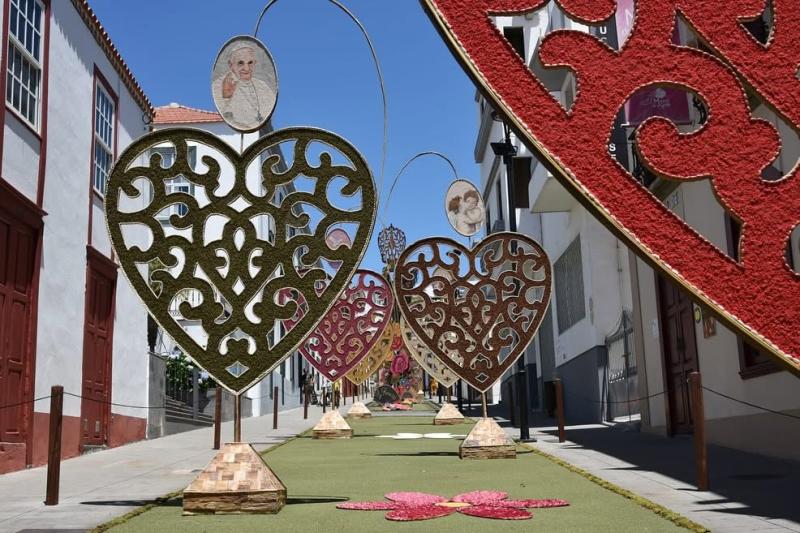 El Paso celebra la festividad del Sagrado Corazón de Jesús con una programación que une devoción, arte efímero y cultura
