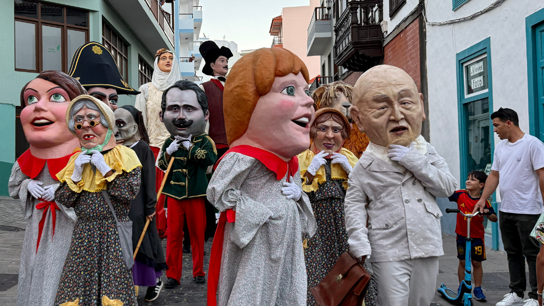 La Cabalgata de las Albricias vuelve a recorrer las calles de Santa Cruz de La Palma