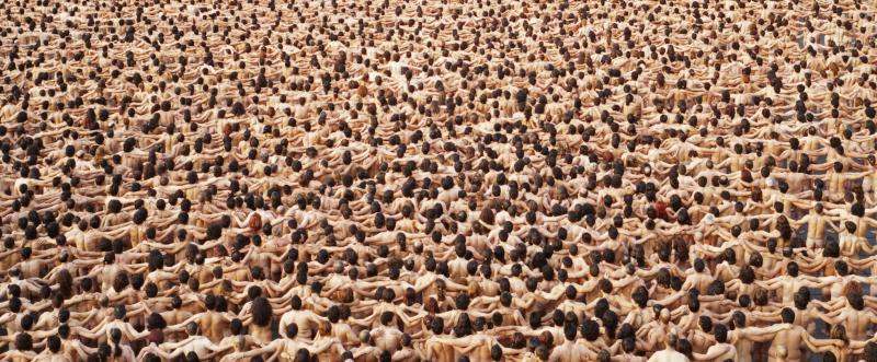 Spencer Tunick transforma Gran Canaria en un lienzo humano por los derechos LGTBIQA+